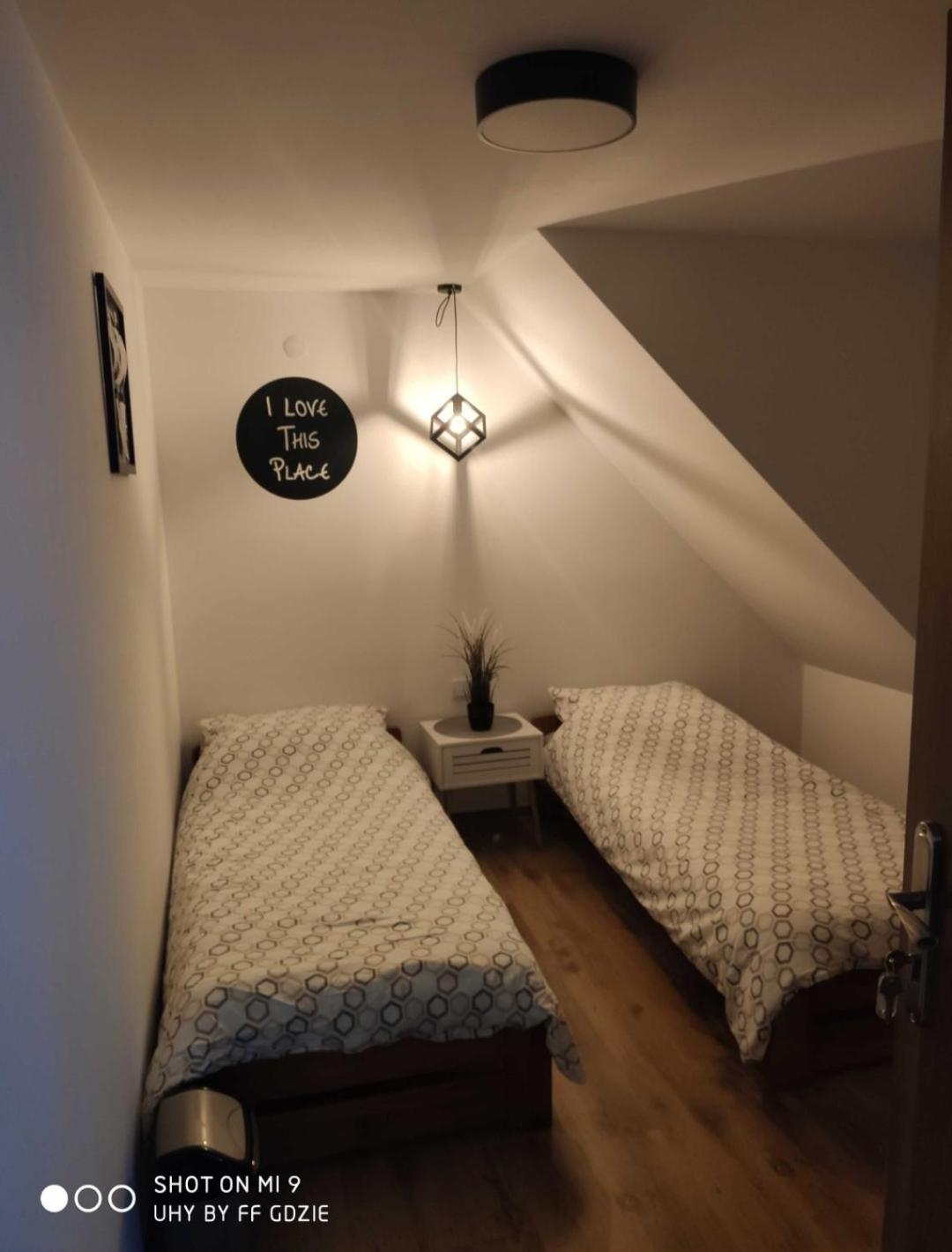 Apartamenty Pod Sosnami Ostróda Międzylesie Habitación foto